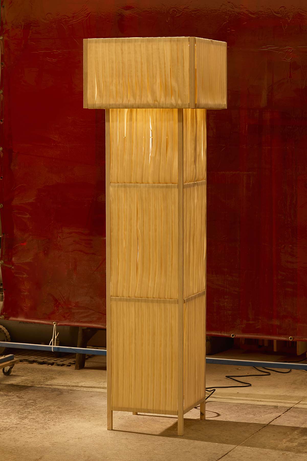 Daedalus Floor Lamp