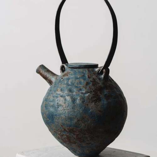 Following water: Teapot