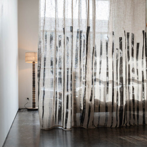 Turning (Camphor) Curtain